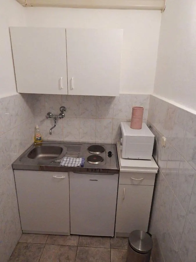 Apartments With Wifi Pula - 13049